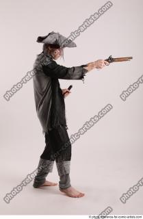 08 2019 01 JACK PIRATE WITH GUN AND DAGGER